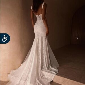 Grace Loves Lace Wedding Dress: Sierra